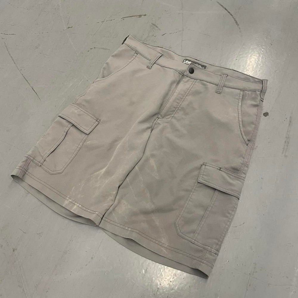 Lee lightweight‎ cargo shorts - Picture 3 of 8